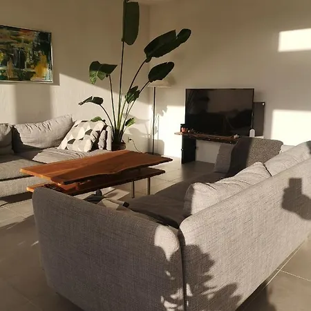 Hus Med Soudsigt Apartmán